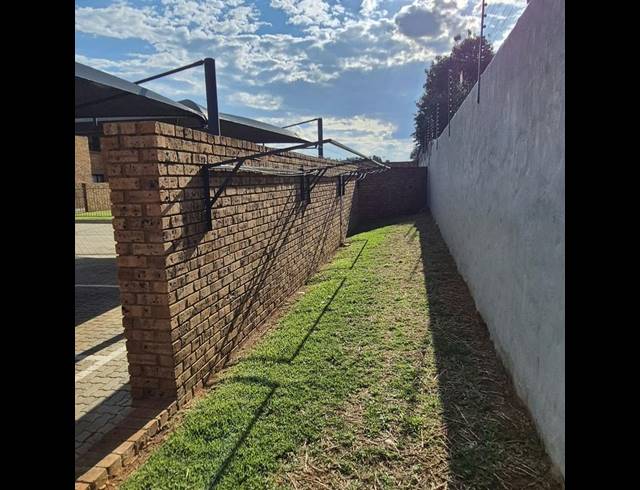 2 BEDROOM PROPERTY TO RENT IN RAVENSWOOD